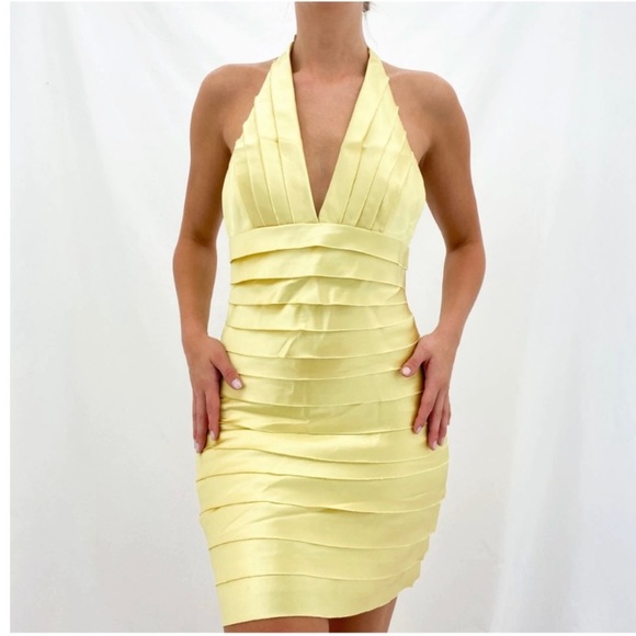 BCBGMaxazria Yellow Woven Tiered Satin Halter Dress - SZ 6 Y2K & NWOT - Picture 1 of 6